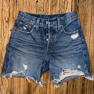 Levi 501 shorts 24 w